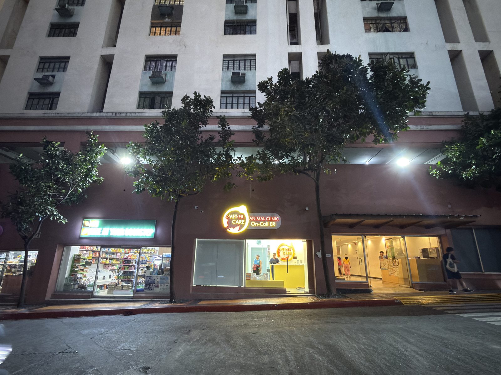 The Vet+ER Care storefront at California Garden Square, Mandaluyong